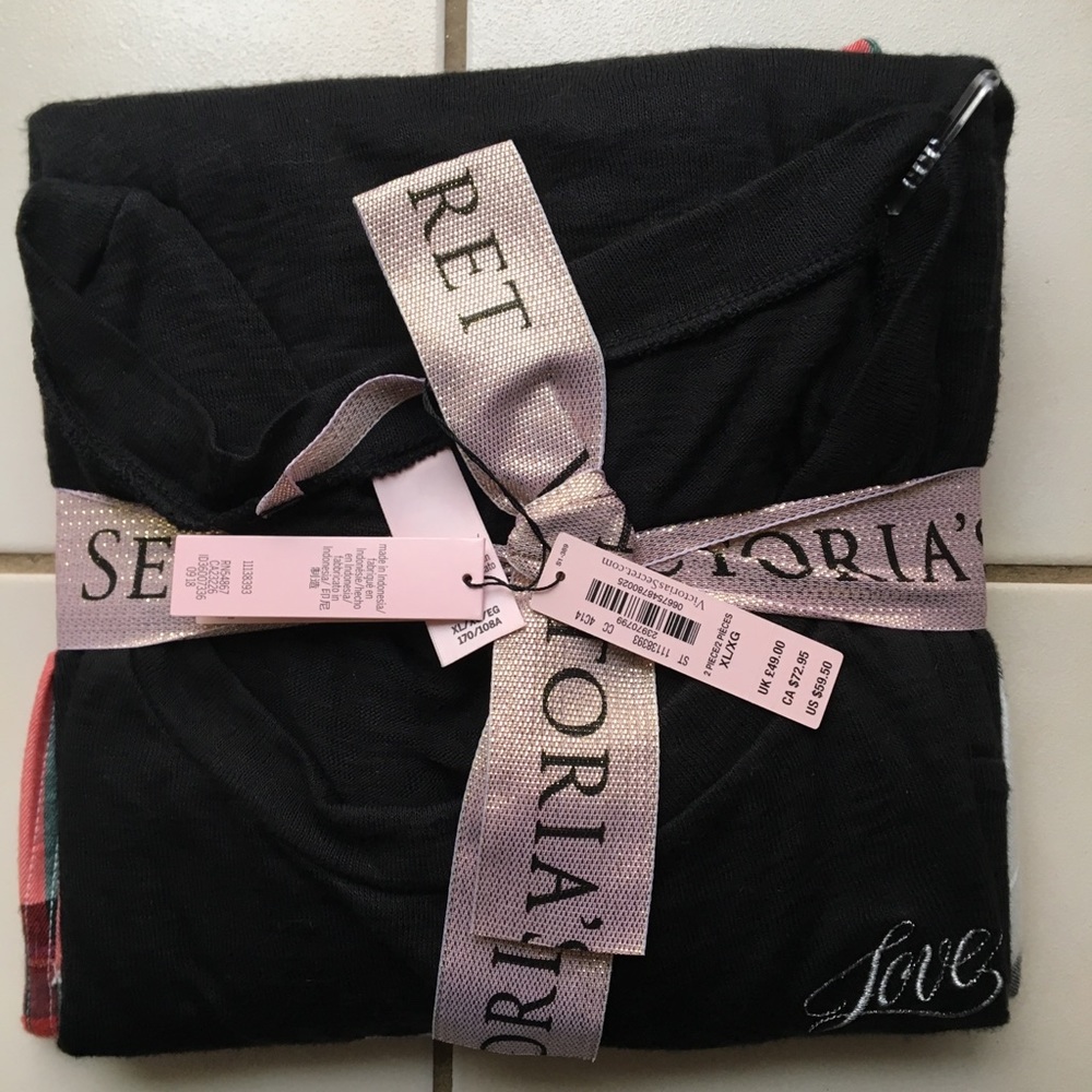 Victoria Secret lounger pajamas